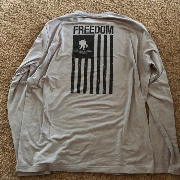 XL - Long Sleeve Grey UA American Flag shirt - Picture 4 of 6